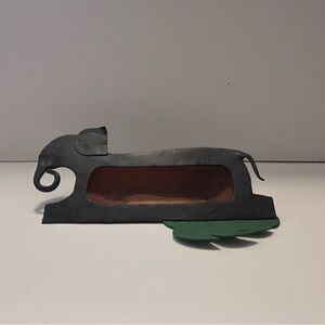 Black Elephant Shaped Glasses Tray